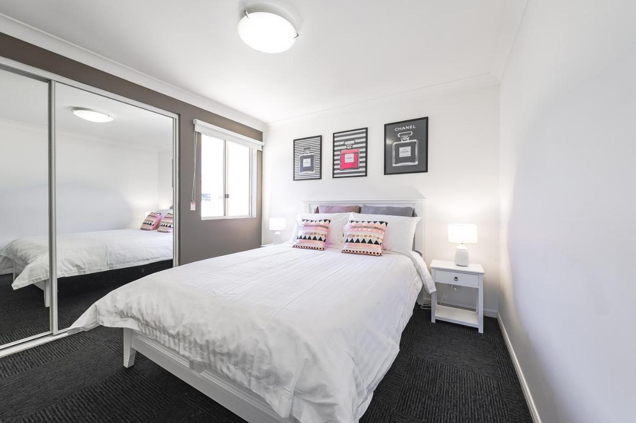 Calamvale Business Or Holiday Like Home Brisbane Eksteriør bilde